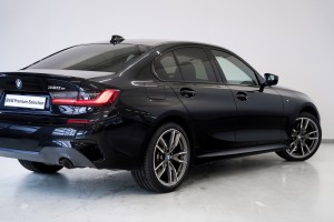 Afbeelding 11 van de BMW 3 Serie Sedan 330e High Executive