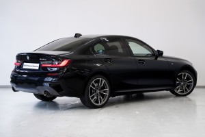 Afbeelding 2 van de BMW 3 Serie Sedan 330e High Executive