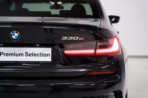 Afbeelding 25 van de BMW 3 Serie Sedan 330e High Executive