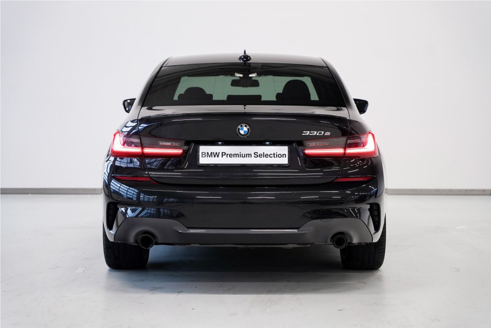 Afbeelding 8 van de BMW 3 Serie Sedan 330e High Executive