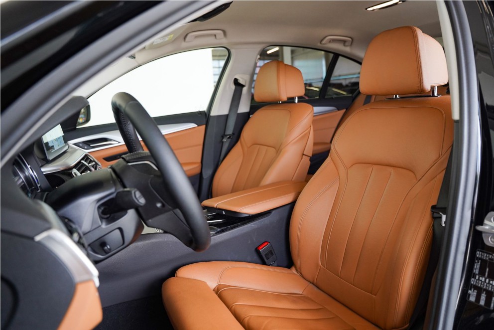 Afbeelding 5 van de BMW 5 Serie Sedan 520i High Executive