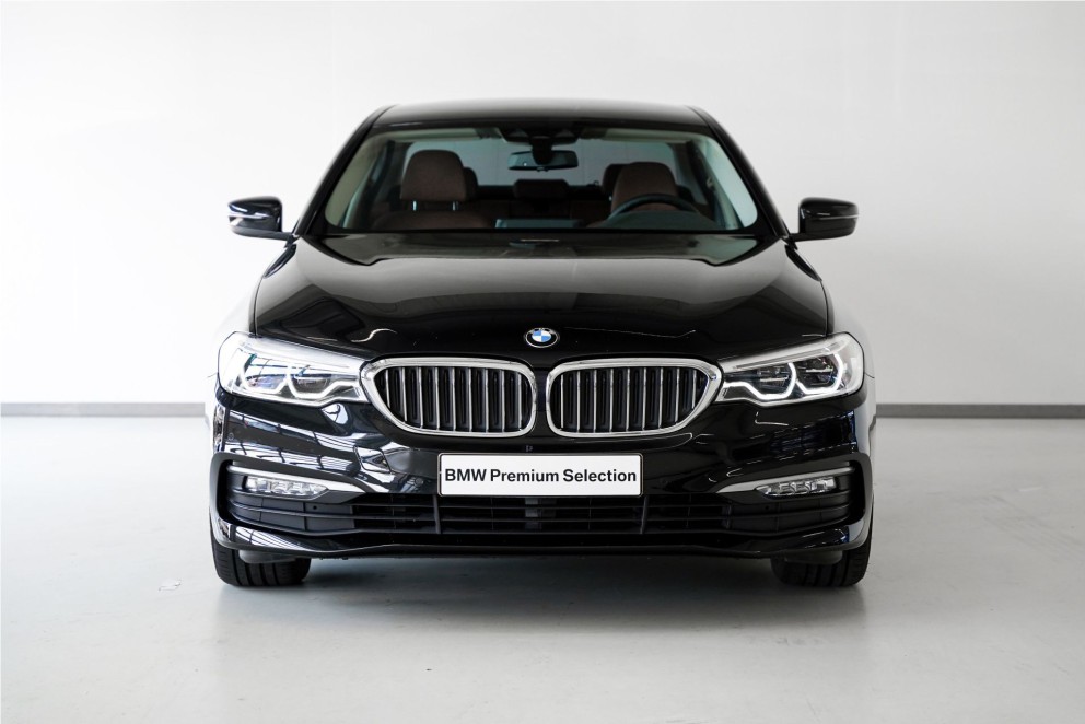 Afbeelding 7 van de BMW 5 Serie Sedan 520i High Executive